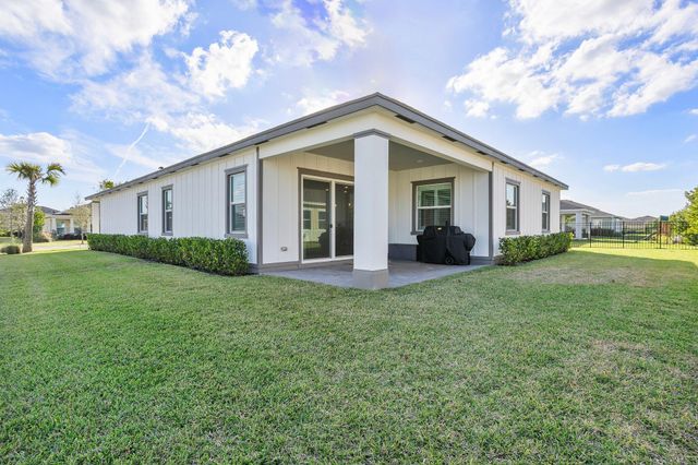 19043 BROAD SHORE Walk, Loxahatchee, FL 33470