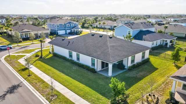 19043 BROAD SHORE Walk, Loxahatchee, FL 33470
