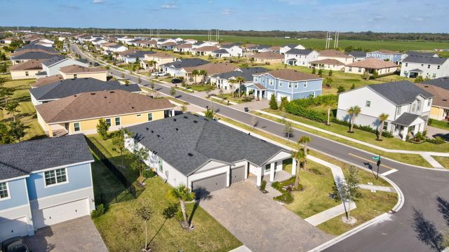 19043 BROAD SHORE Walk, Loxahatchee, FL 33470