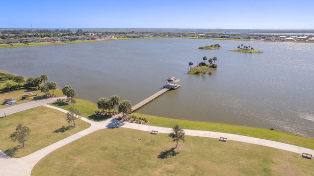 19043 BROAD SHORE Walk, Loxahatchee, FL 33470