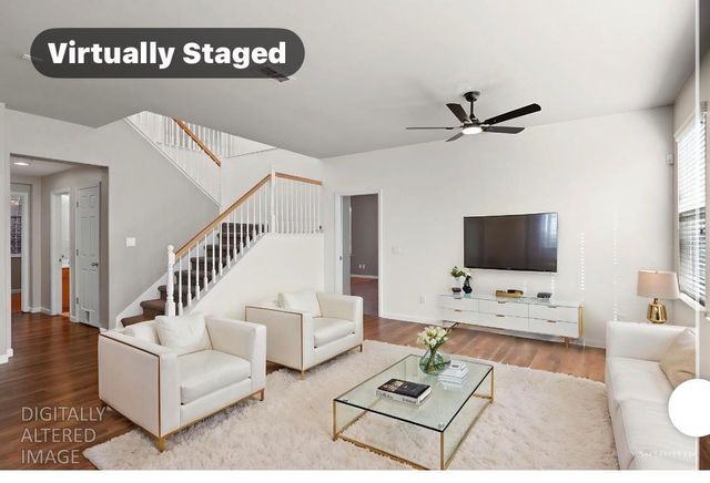 821 Hometown Way, Modesto, CA 95356