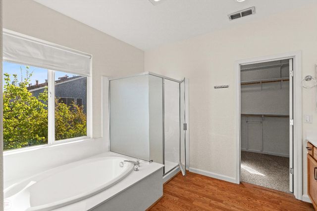 821 Hometown Way, Modesto, CA 95356