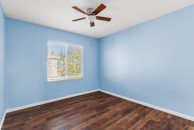 821 Hometown Way, Modesto, CA 95356