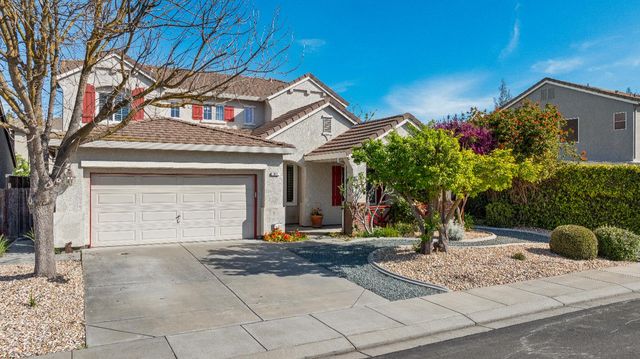 821 Hometown Way, Modesto, CA 95356