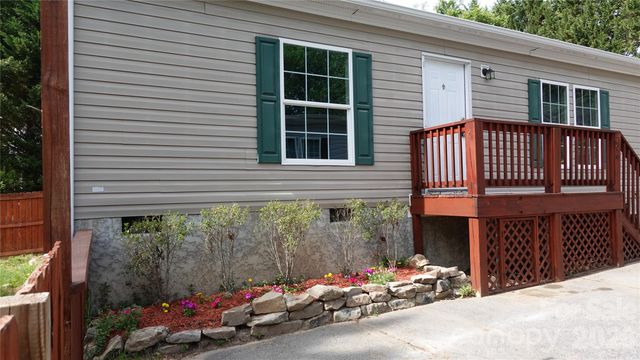 106 Central Avenue, Swannanoa, NC 28778