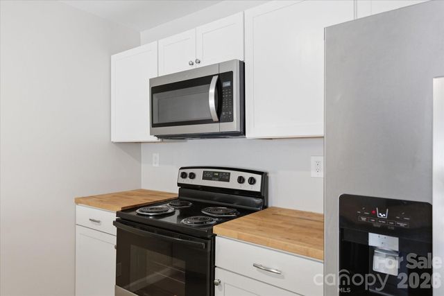 106 Central Avenue, Swannanoa, NC 28778