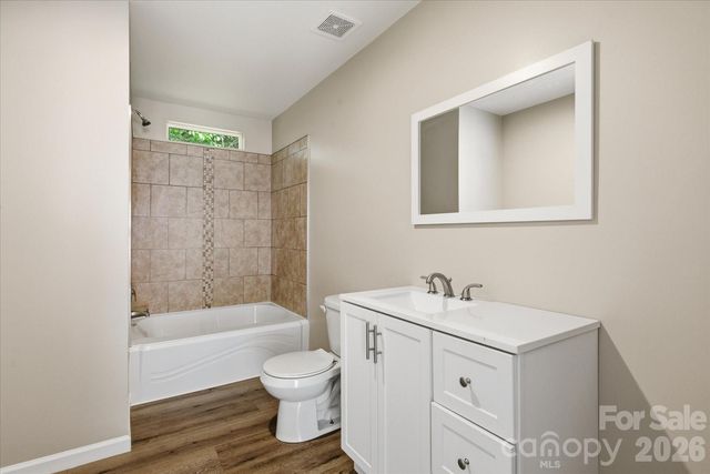 106 Central Avenue, Swannanoa, NC 28778