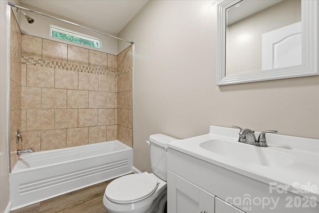 106 Central Avenue, Swannanoa, NC 28778