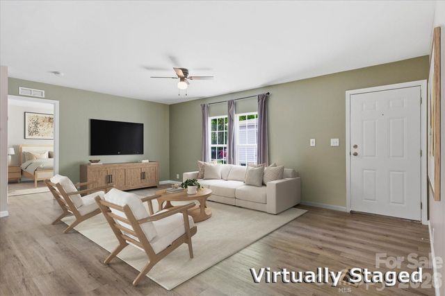 106 Central Avenue, Swannanoa, NC 28778