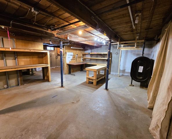 119 Newton Hill Road, Vernon, VT 05354