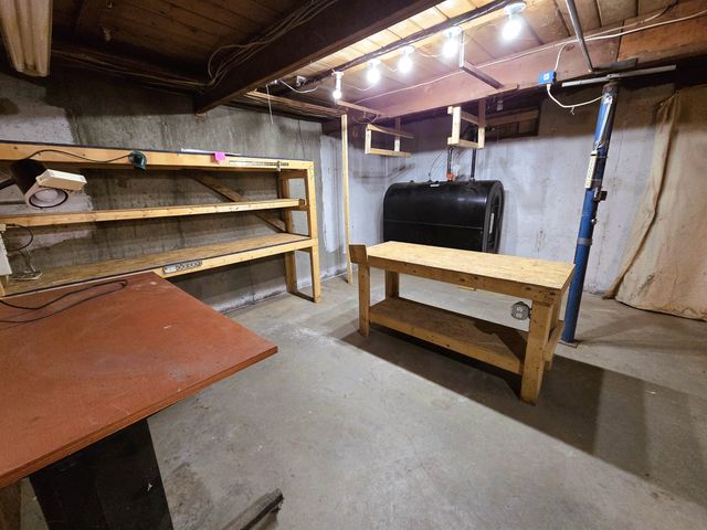 119 Newton Hill Road, Vernon, VT 05354