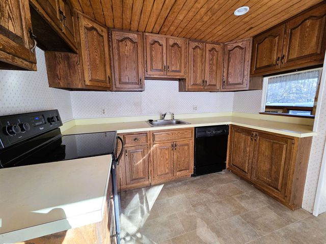 119 Newton Hill Road, Vernon, VT 05354