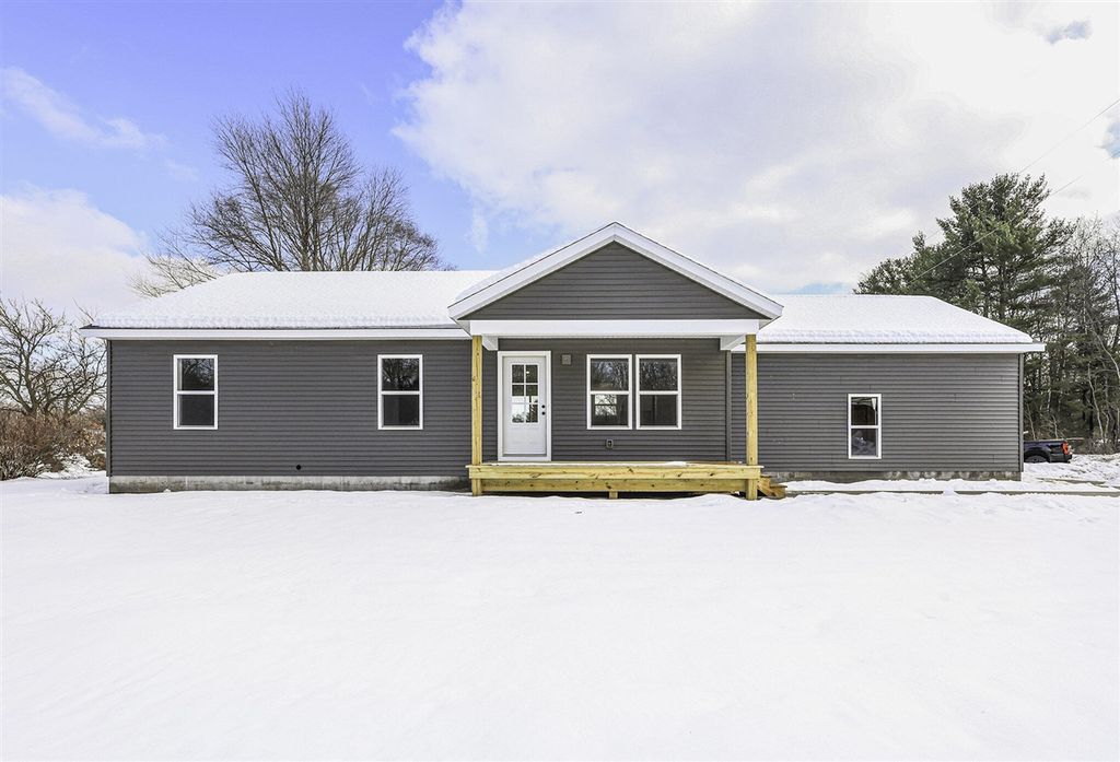 1366 S Wolf Lake Road, Muskegon, MI 49442