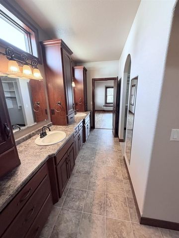 2821 E MILESTONE COURT, Appleton, WI 54913