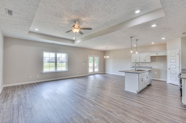 2846 Old Alto Hwy, Decherd, TN 37324