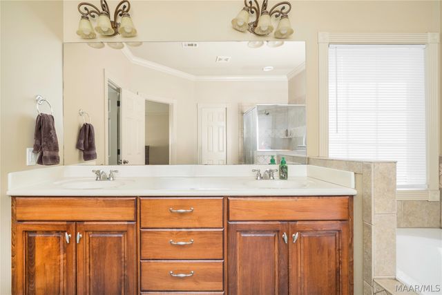465 Winding Wood Drive, Wetumpka, AL 36093
