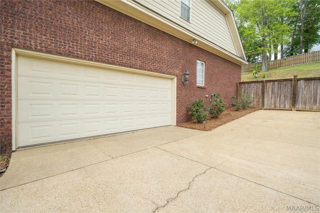 465 Winding Wood Drive, Wetumpka, AL 36093