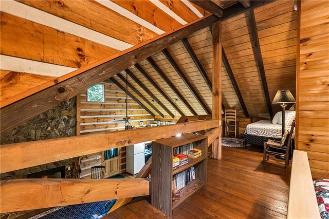 326 Honeysuckle Way, Blue Ridge, GA 30513
