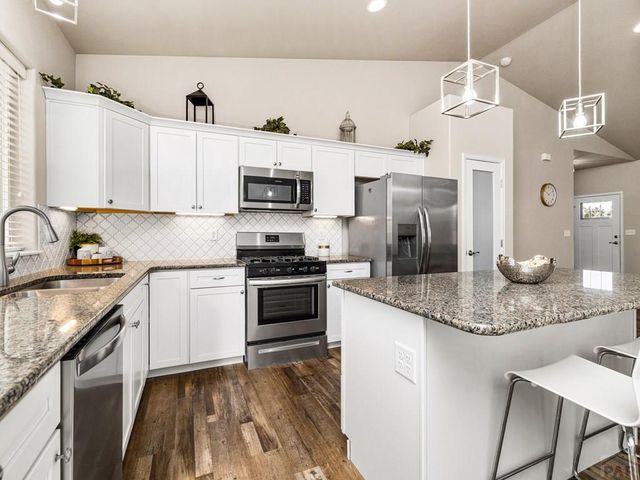 921 S Sweetwater Dr, Pueblo West, CO 81007