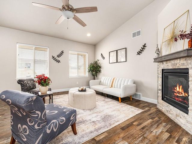 921 S Sweetwater Dr, Pueblo West, CO 81007