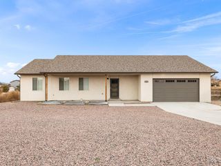 921 S Sweetwater Dr, Pueblo West, CO 81007