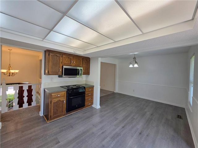 13945 S Summertree Lane, Olathe, KS 66062