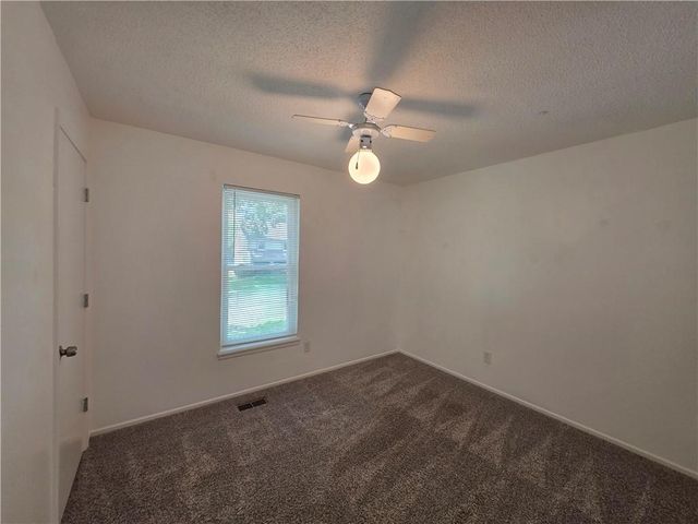 13945 S Summertree Lane, Olathe, KS 66062