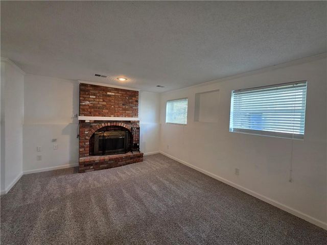 13945 S Summertree Lane, Olathe, KS 66062