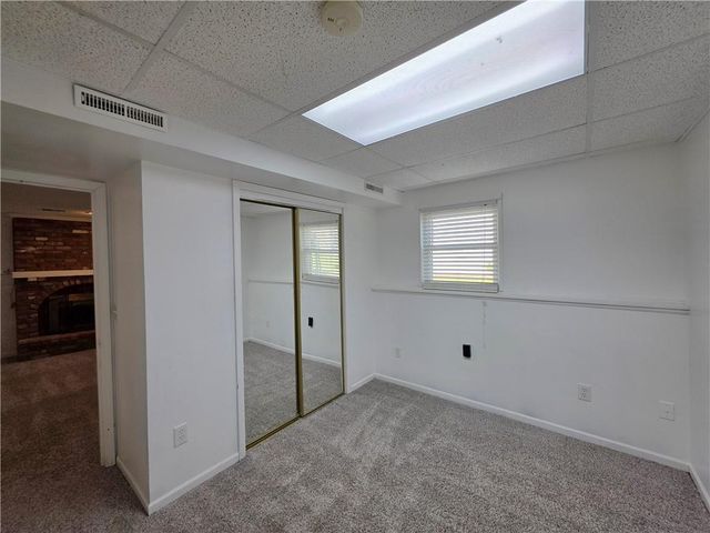 13945 S Summertree Lane, Olathe, KS 66062