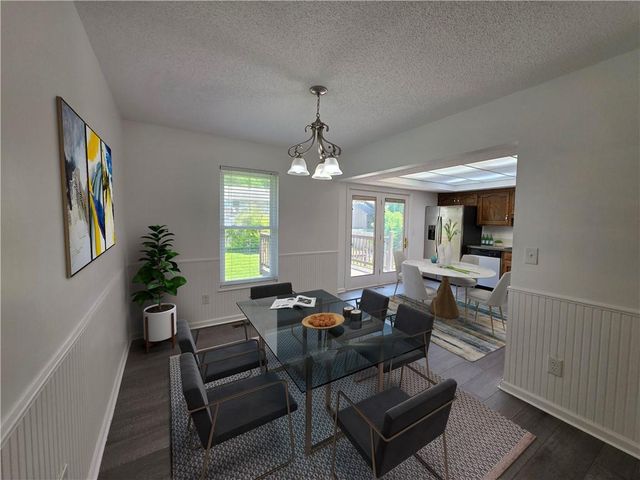 13945 S Summertree Lane, Olathe, KS 66062