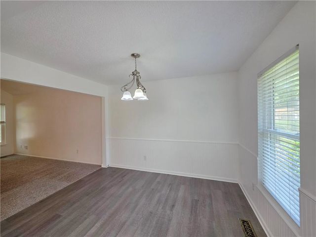 13945 S Summertree Lane, Olathe, KS 66062