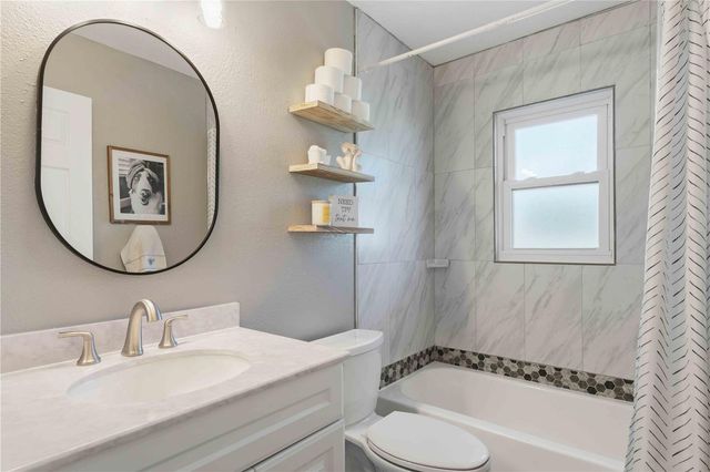 7124 TOTEM AVENUE, North Port, FL 34291