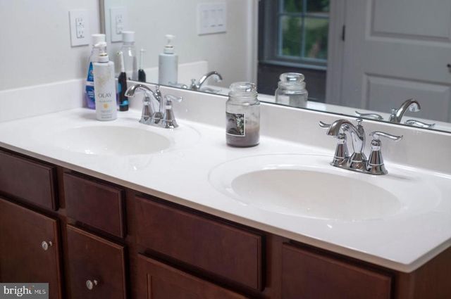 9816 CEDARMASS CIR, Fredericksburg, VA 22408