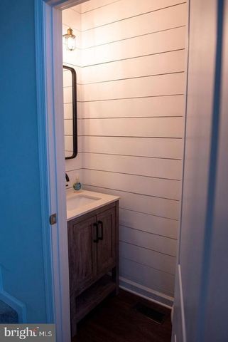 9816 CEDARMASS CIR, Fredericksburg, VA 22408