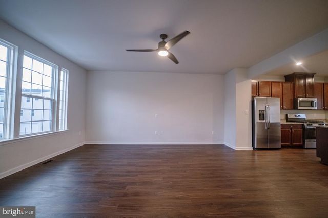 9816 CEDARMASS CIR, Fredericksburg, VA 22408