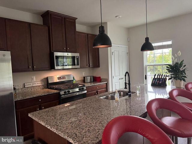 9816 CEDARMASS CIR, Fredericksburg, VA 22408