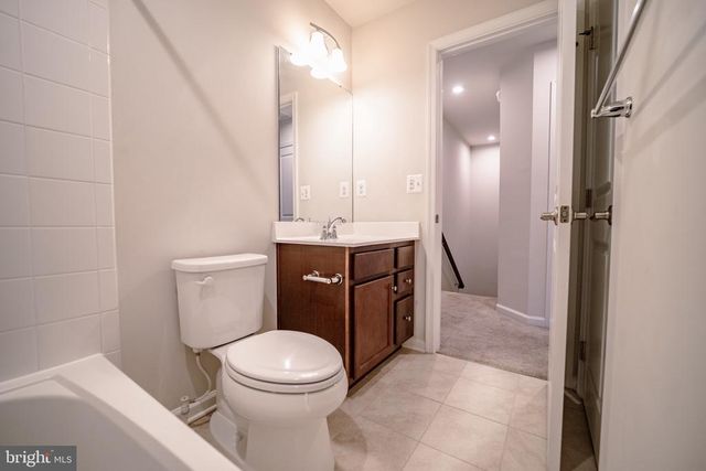 9816 CEDARMASS CIR, Fredericksburg, VA 22408