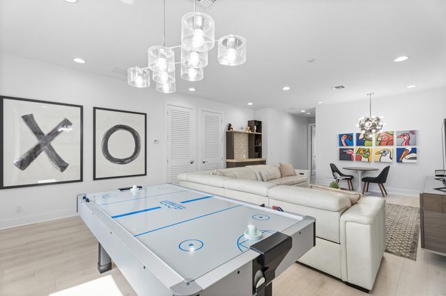 1030 Faulkner Terrace, Palm Beach Gardens, FL 33418