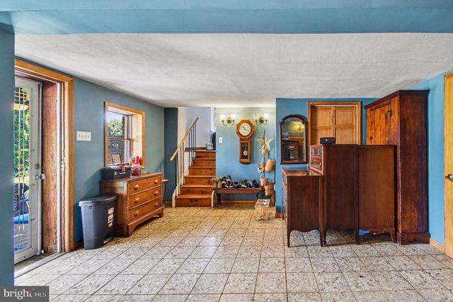 174 N HAWTHORNE AVE, Langhorne, PA 19047