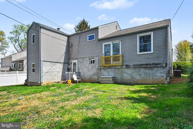 174 N HAWTHORNE AVE, Langhorne, PA 19047