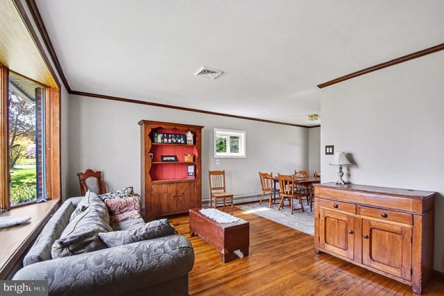 174 N HAWTHORNE AVE, Langhorne, PA 19047