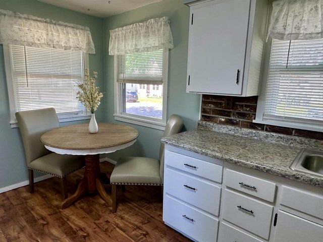 903 SMITH STREET, New London, WI 54961