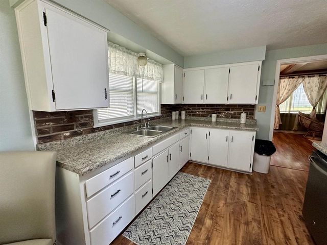 903 SMITH STREET, New London, WI 54961