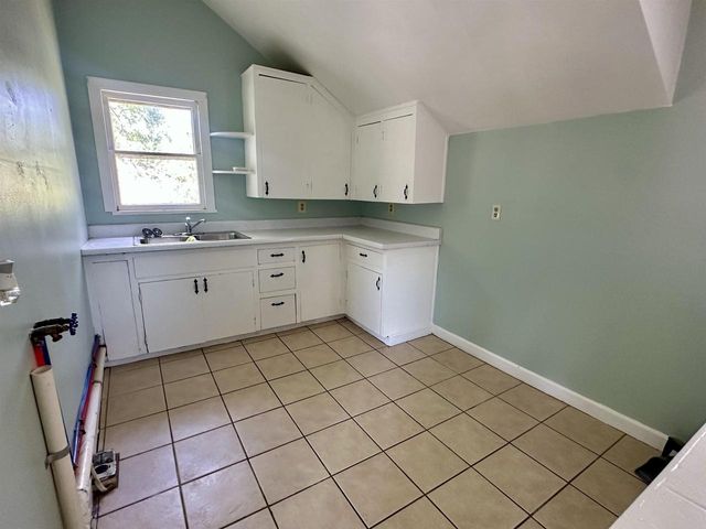 903 SMITH STREET, New London, WI 54961