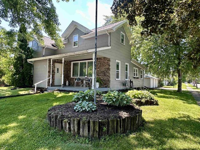 903 SMITH STREET, New London, WI 54961