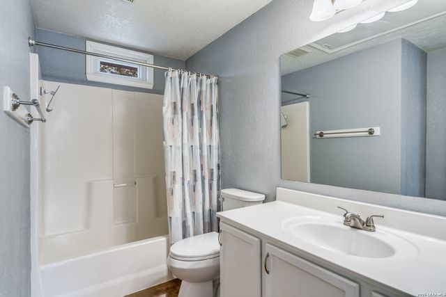 8639 Flint Rock, Boerne, TX 78006