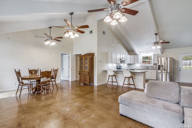 8639 Flint Rock, Boerne, TX 78006