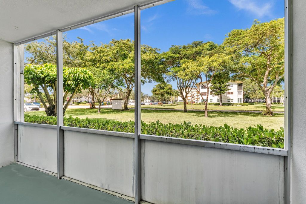 Image 17 of property listing at 339 Mansfield I 339, Boca Raton, FL 33434