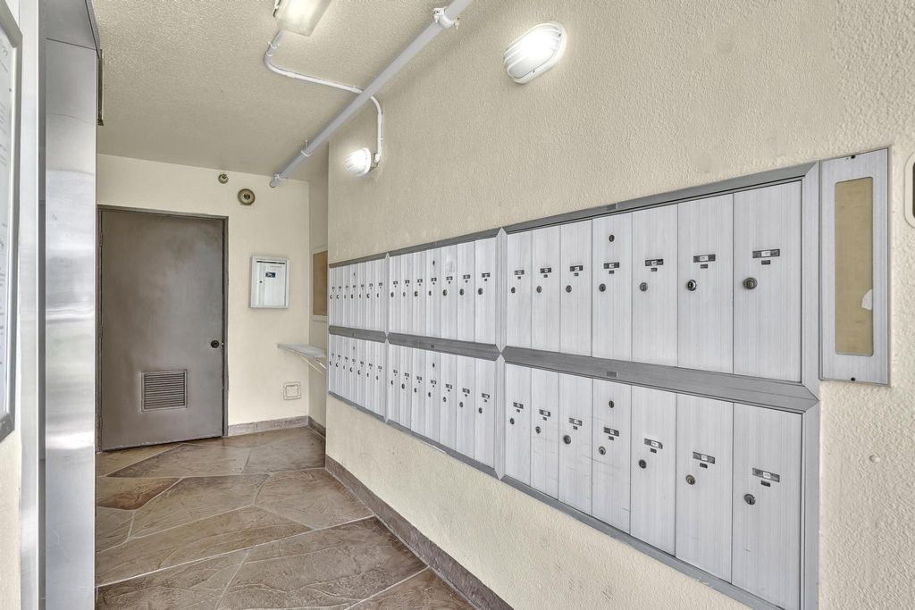 Image 18 of property listing at 339 Mansfield I 339, Boca Raton, FL 33434