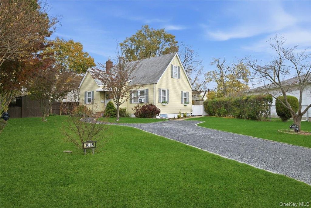 3805 Colonial Court, Seaford, NY 11783